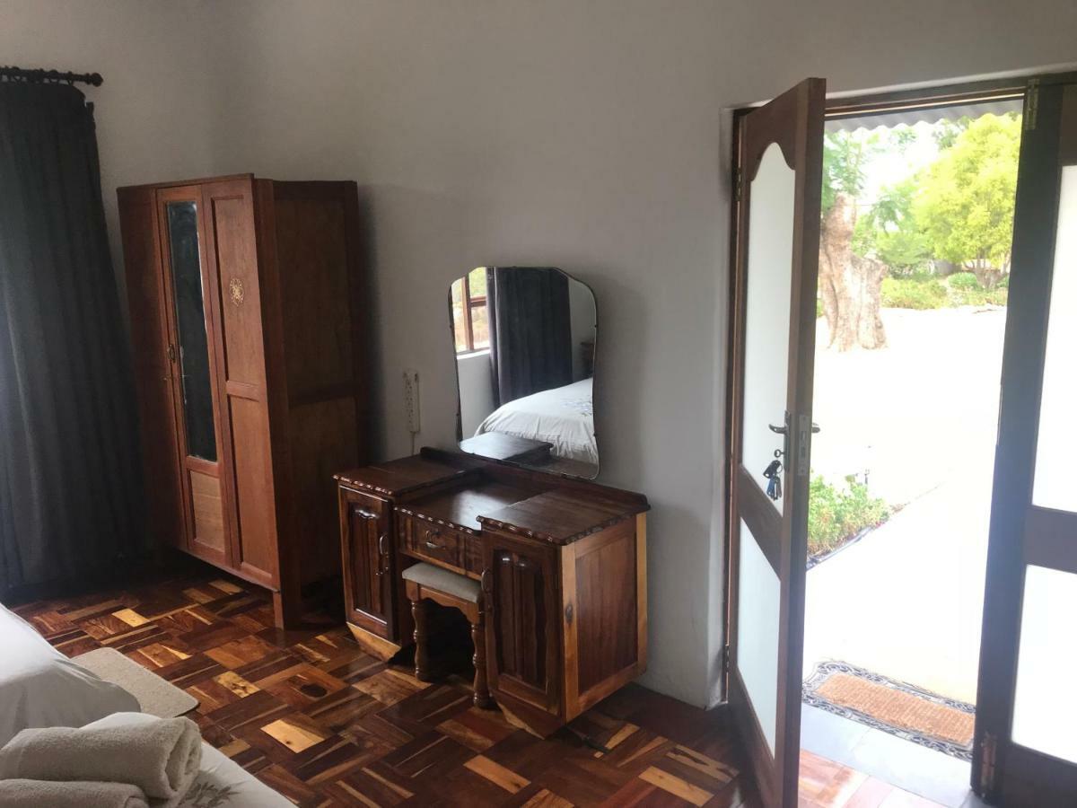 Towerzicht Guest House Ladismith Eksteriør billede
