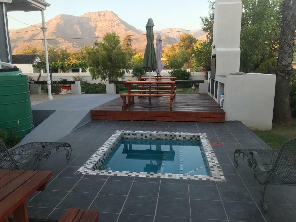 Towerzicht Guest House Ladismith Eksteriør billede